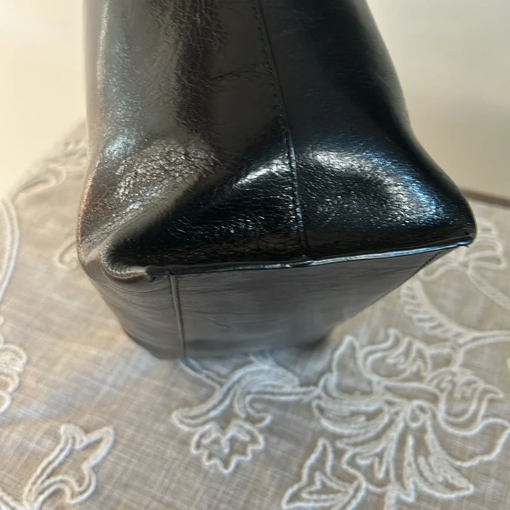 HOBO International New Carlotta Shiny Black Leather Shoulder Bag - Picture 10 of 15